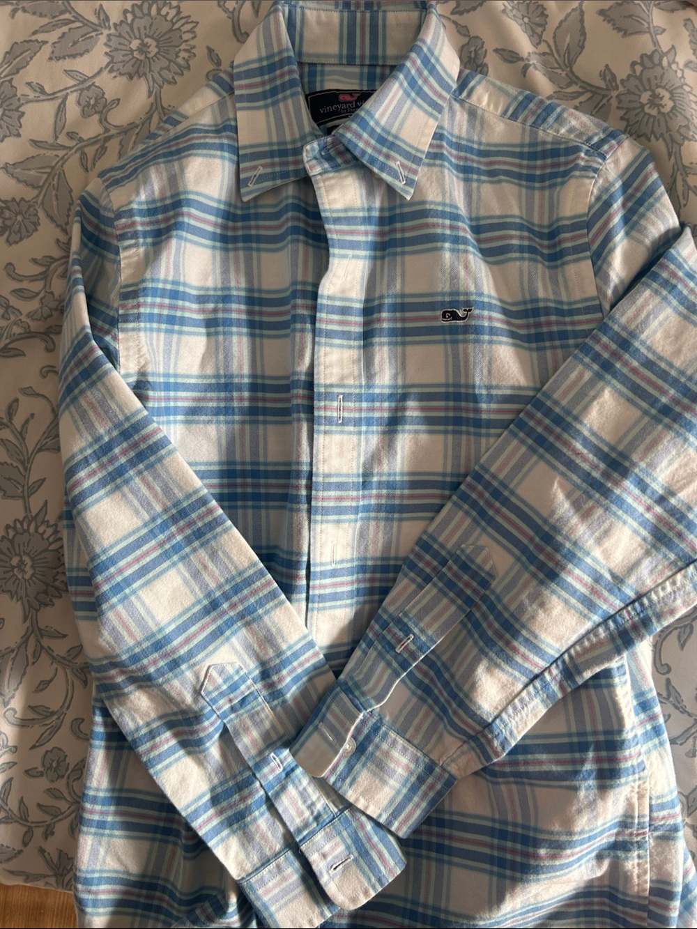 Boys Vineyard Vines Blue Plaid Button-Down Shirt size small (8-10)